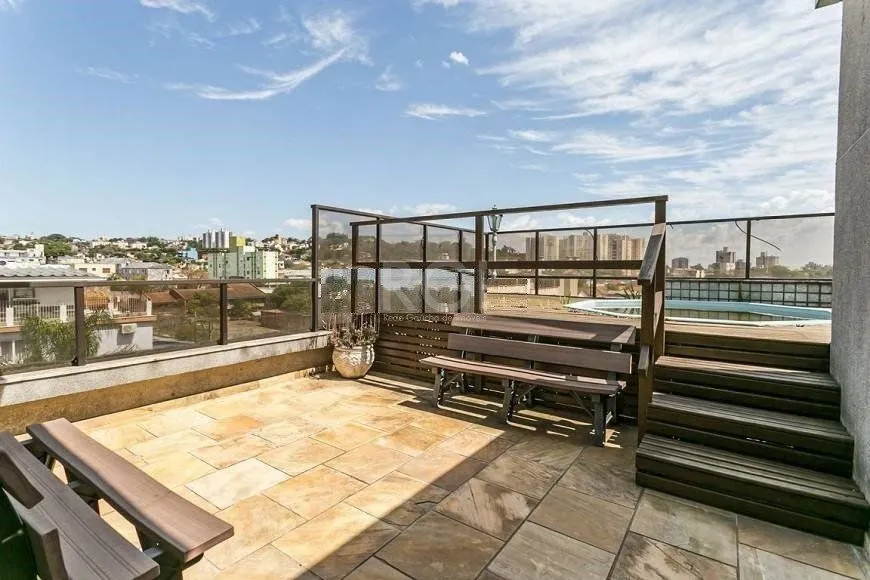Imagem Cobertura para Venda - 172.13m², 2 dormitórios, sendo 1 suites, 2 vagas - Partenon