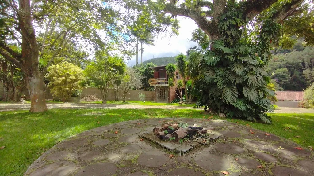 Imagem Casa para Venda em Teresópolis / RJ no bairro Albuquerque