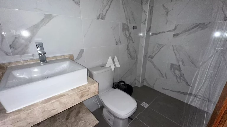 Imagem Sobrado à venda com 3 suítes e Piscina privativa no bairro Vila Belmiro em Santos/SP
