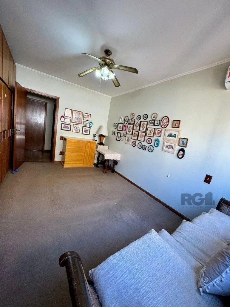 Imagem Cobertura duplex a venda semi mobiliada no bairro Petrópolis.