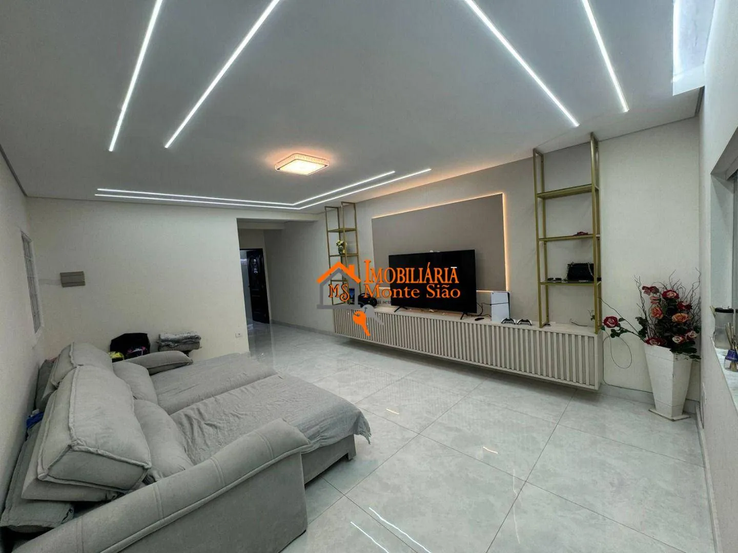 Imagem Sobrado com 5 dormitórios à venda, 431 m² por R$ 850.000,00 - Parque Continental II - Guarulhos/SP