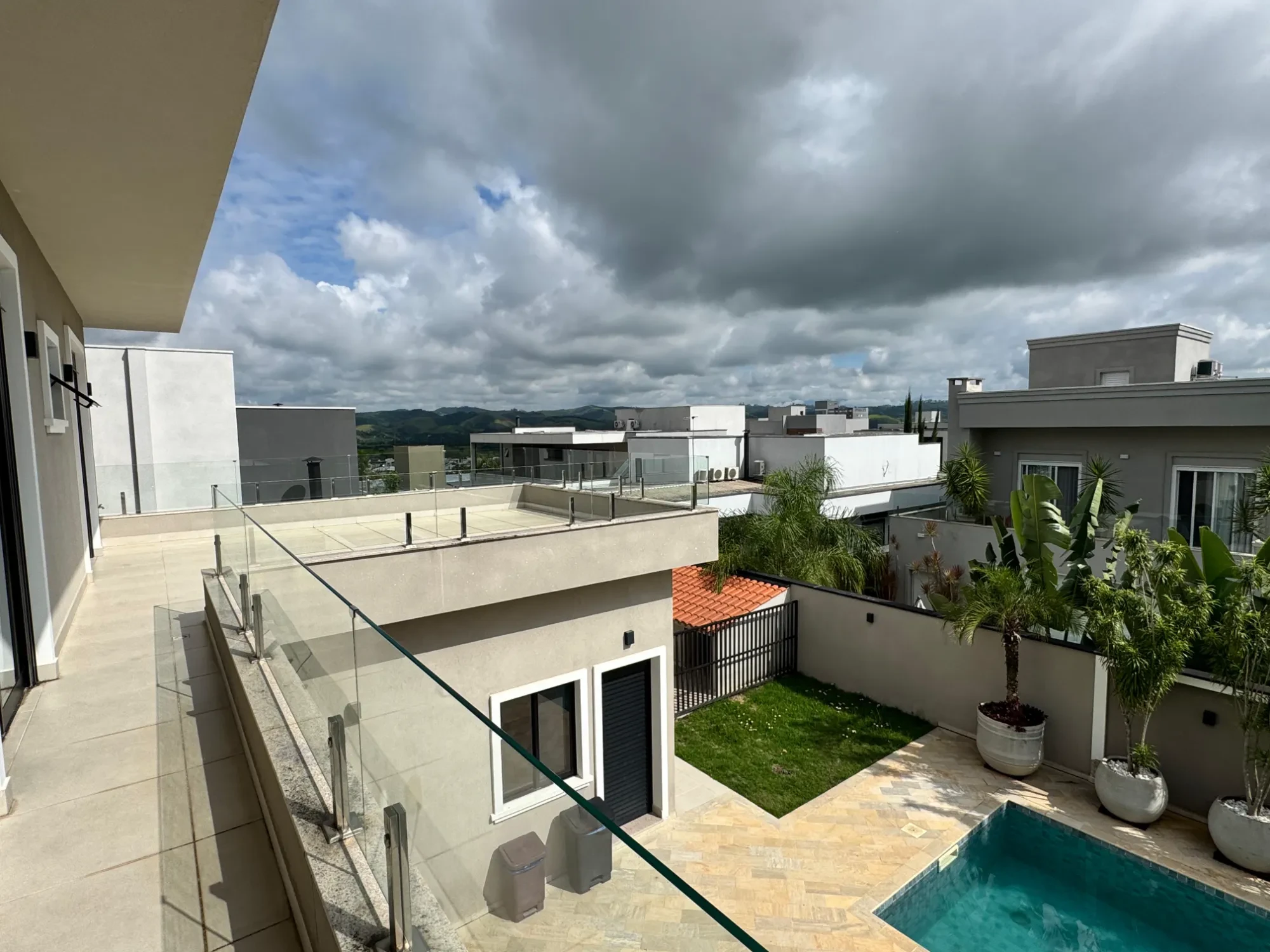 Foto do imóvel: Sobrado com 5 Quartos à Venda, 325 m² em Rua Joaquim Vieira Alves, nº 189. Condomínio Residencial Monaco, São José dos Campos - SP