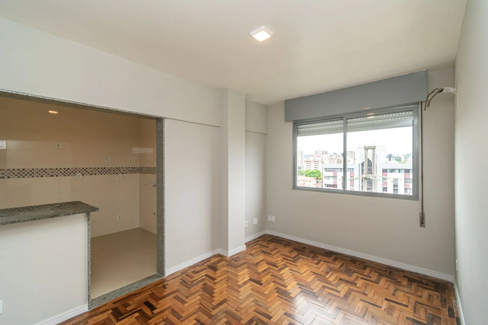 Imagem Apartamento 2 dormitorios, no Menino Deus reformado