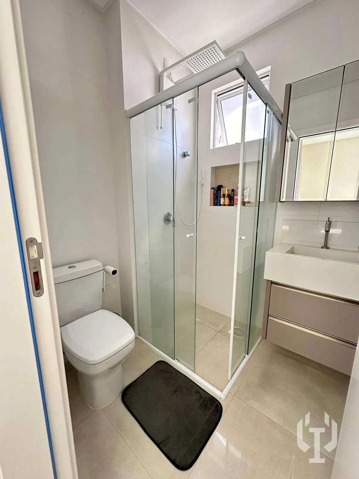Imagem Apartamento para alugar, no Costa mare, Meia Praia, com 3 quartos, 100m2