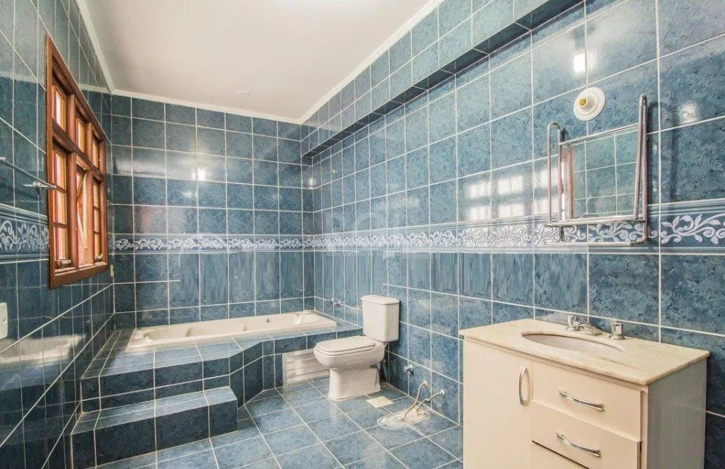 Imagem Casa para Venda - 440m², 3 dormitórios, sendo 2 suites, 2 vagas - Cidade Baixa