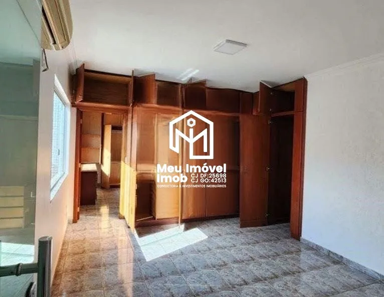 Imagem Casa Sobrado 6 Quartos 6 Suítes 5 Vagas 360m² Reformada