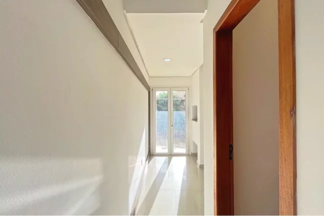 Imagem Casa para venda no bairro Guarujá em Porto Alegre