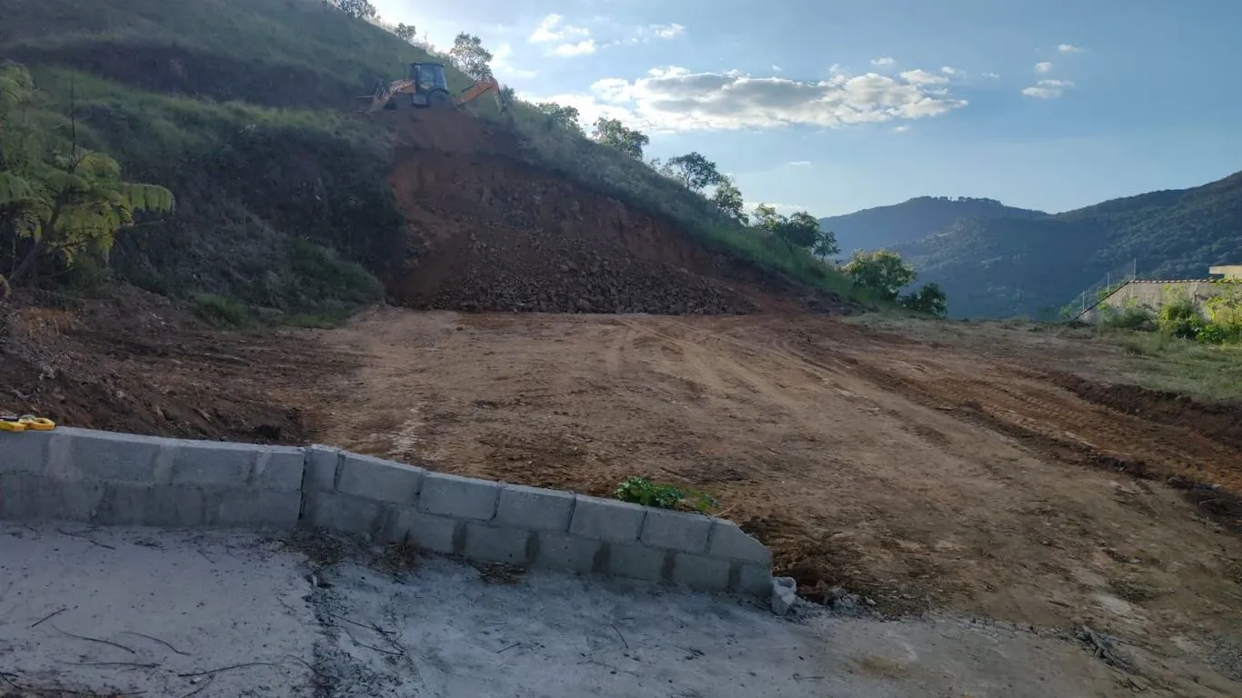 Imagem Terreno plano a venda com 580 metros bairro Santa Augusta em Poços de Caldas MG
