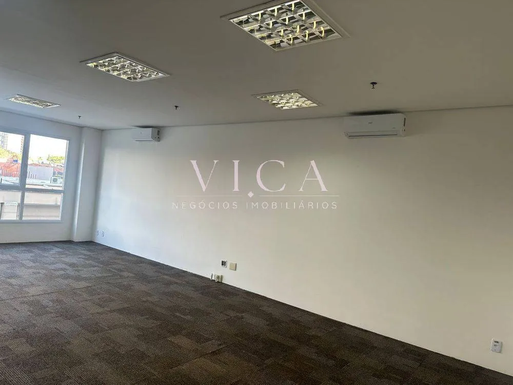 Imagem Sala com 56 m² 1 vaga 2 banheiros aluguel por R$ 3.500,00 - Alphaville/SP