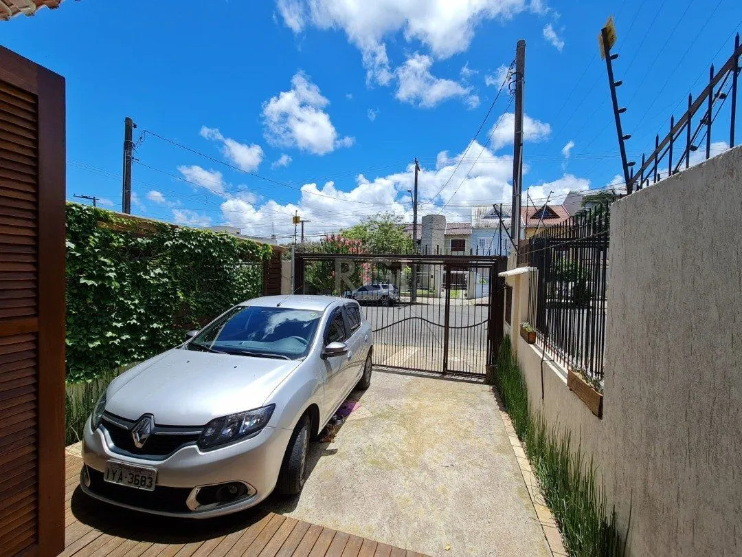 Imagem Casa para Venda - 182m², 3 dormitórios, sendo 3 suites, 2 vagas - Guarujá/ Portal do Guarujá