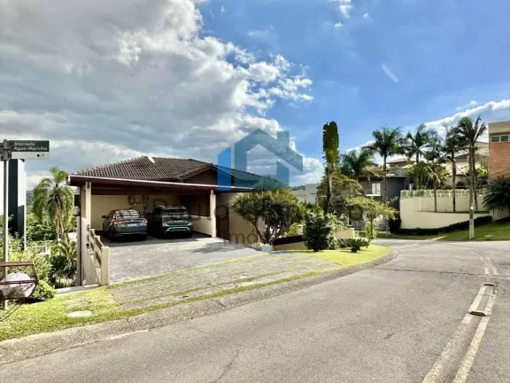 Imagem Casa Espetacular no Golf Village na Granja Viana