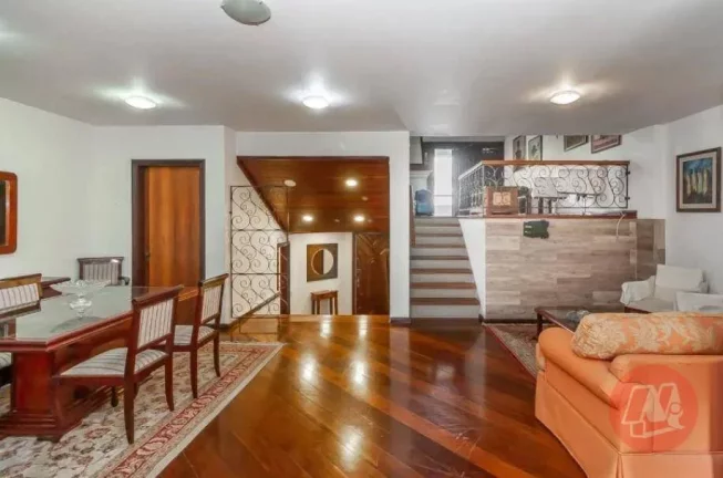 Imagem Casa à venda, 253 m² por R$ 1.600.000,00 - Rio Branco - Porto Alegre/RS