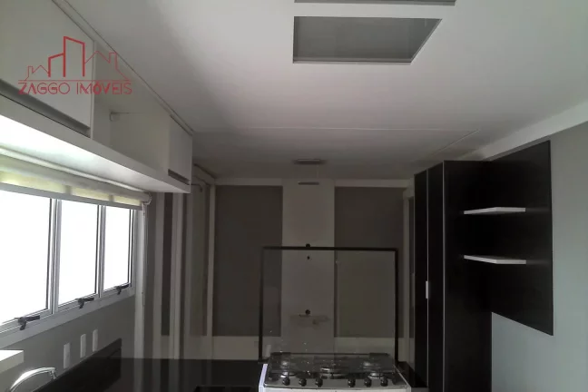 Imagem Lindo apartamento no Villaggio Panamby - 4 dorms - 260m² - 4Vagas