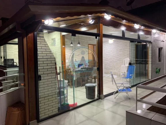 Imagem Apto à venda em Ubatuba-SP, Toninhas: 3 quartos, 2 salas, 2 banheiros, 2 vagas de garagem, 120m². Aproveite essa oportunidade!