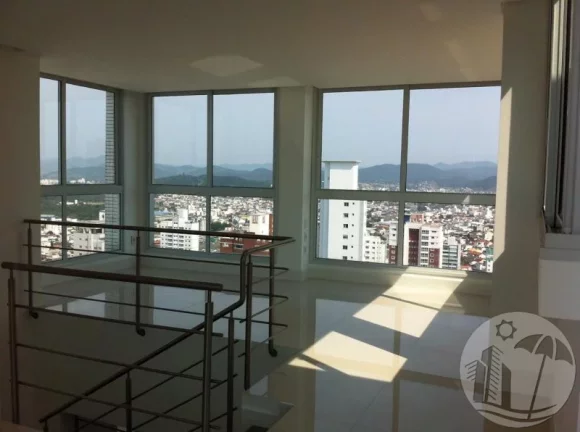 Imagem Espetacular Cobertura Triplex a 4 minutos da Praia na Barra Sul de BC