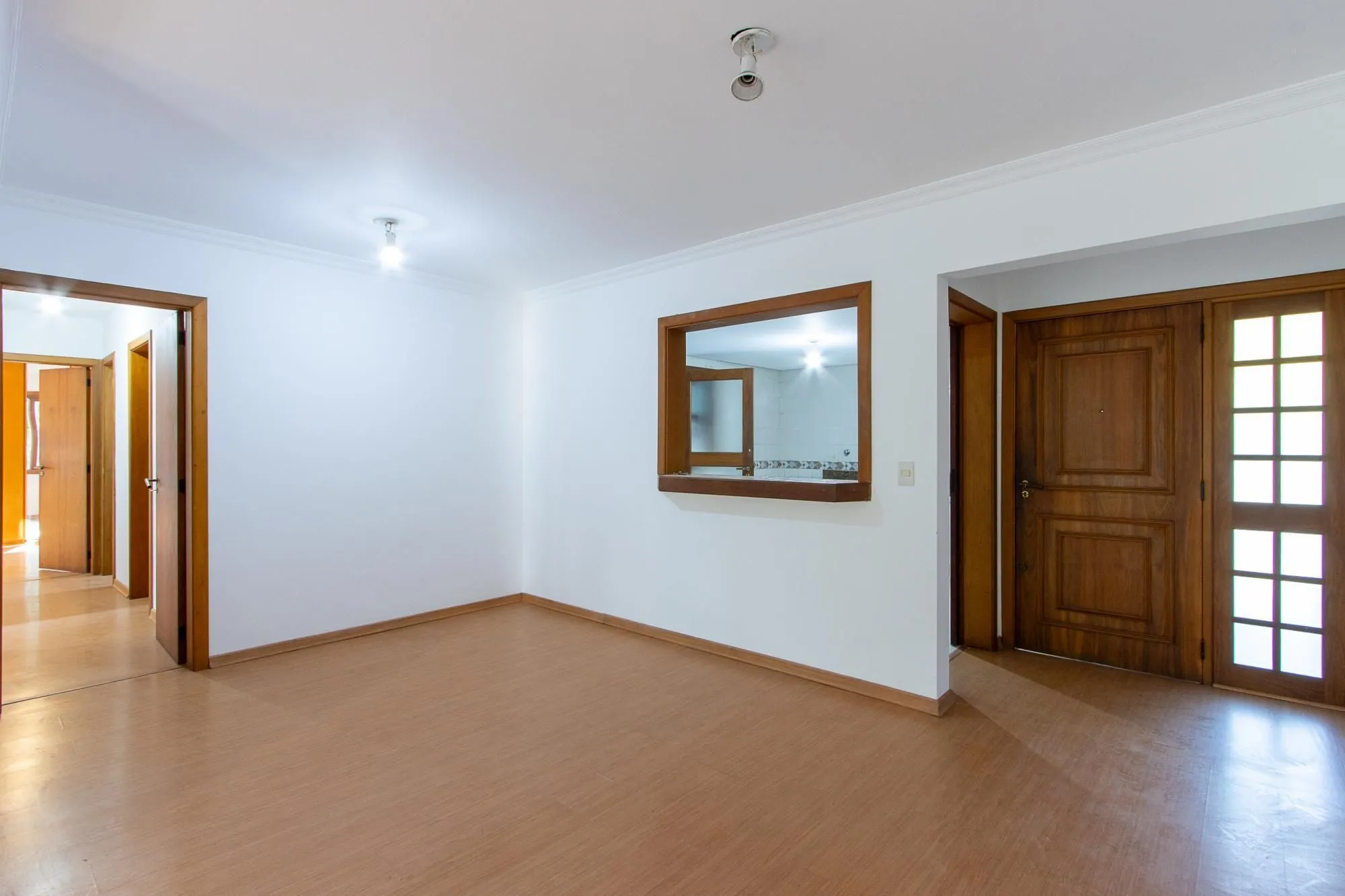 Imagem Apartamento bairro Cavalhada com 03 dormitórios, gabinete e 2 vagas 134,35m2 privativos!