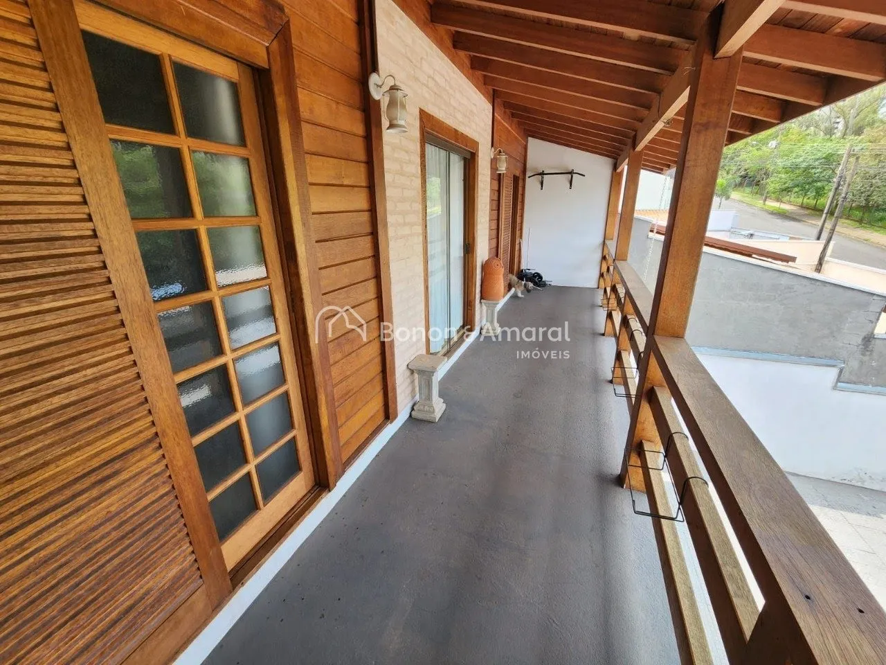 Imagem Casa à venda com 300m², 5 quartos e 4 vagas