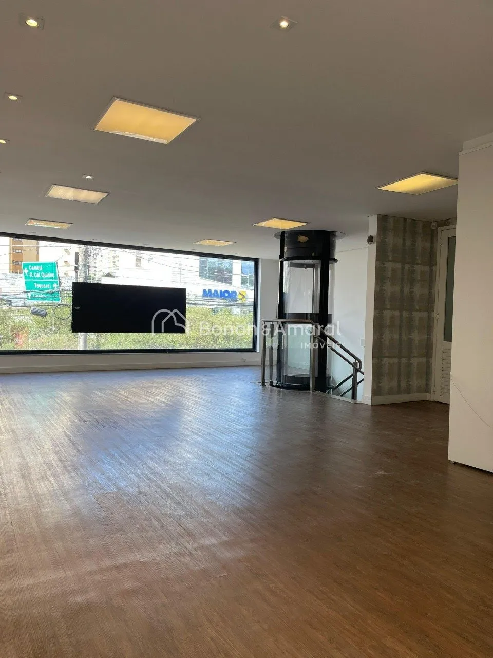 Foto do imóvel Casa comercial para venda com salão, 3 salas, elevador, 208 m² no Cambuí em Avenida Orosimbo Maia, 1803 - Cambuí, Campinas - SP