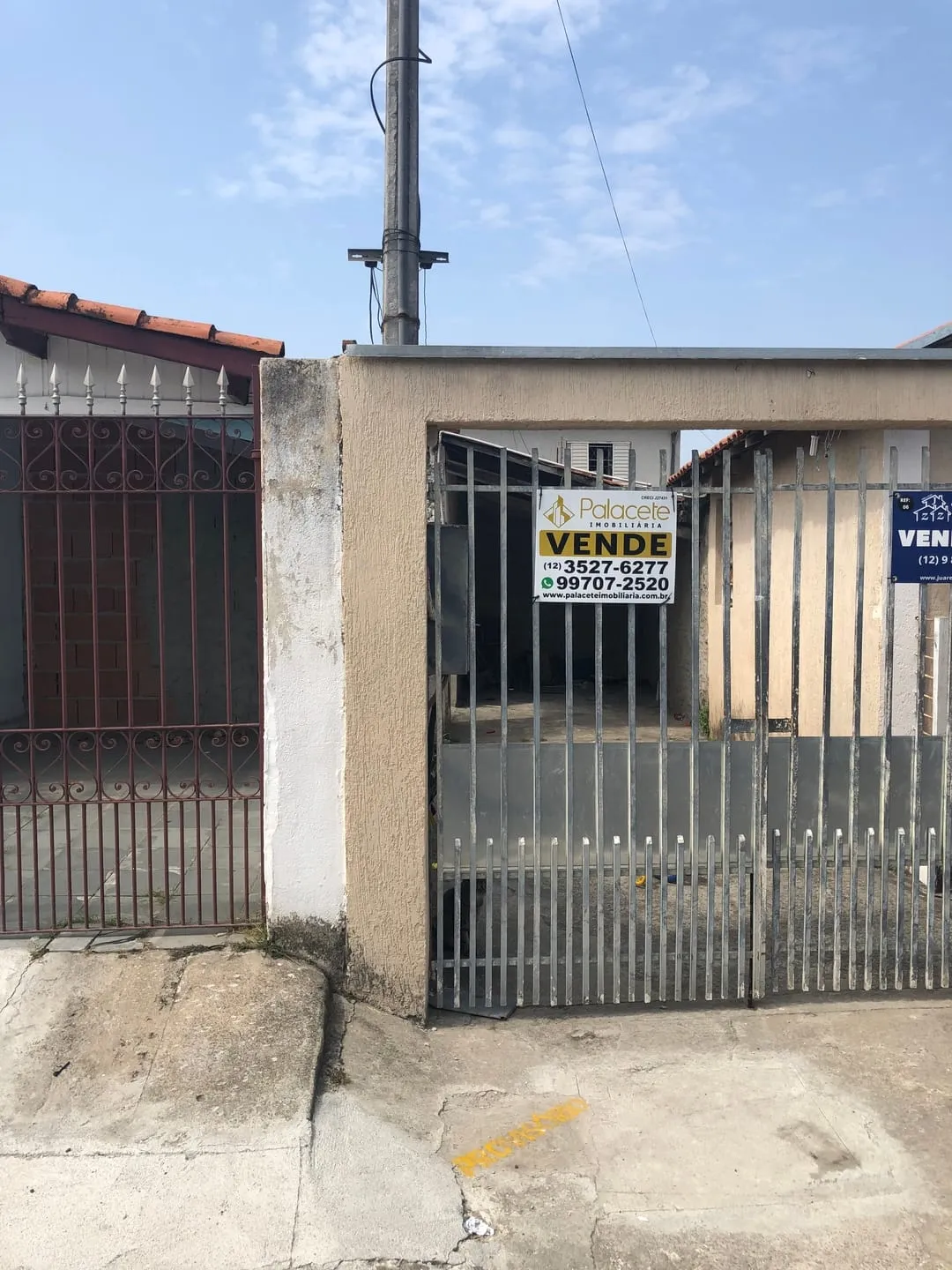 Imagem Casa à venda 3 Quartos, 2 Vagas, 376M², Jardim Cristina, Pindamonhangaba - SP