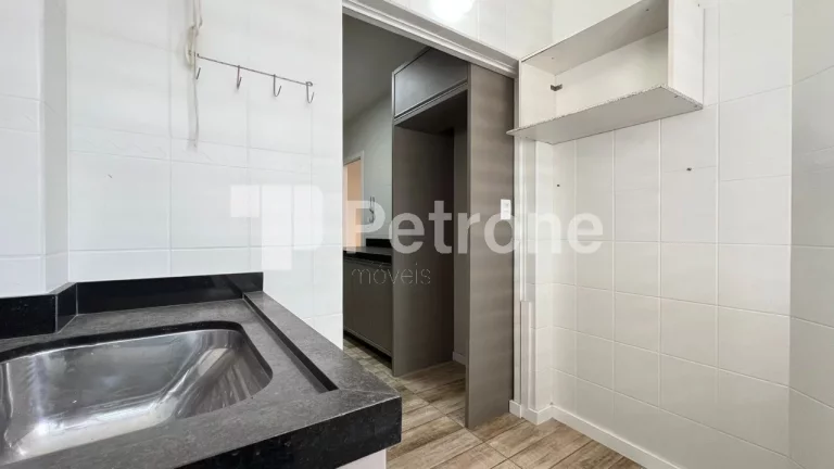 Imagem APARTAMENTO RESIDENCIAL em ITAPEMA - SC, meia praia
