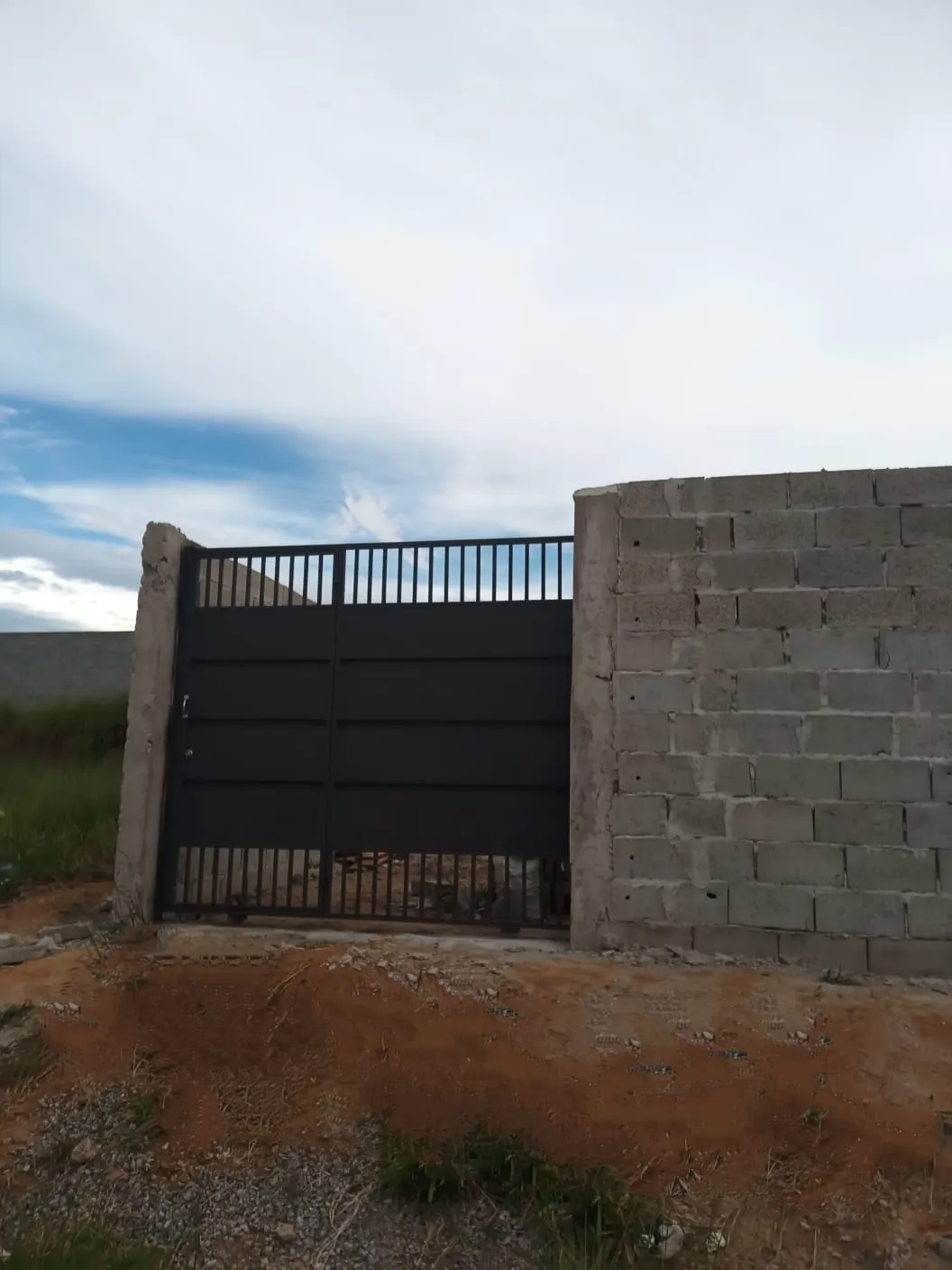Imagem Terreno à venda 140M², Esplanada Santa Terezinha, Taubaté - SP