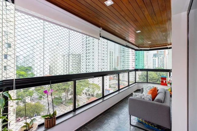Imagem Apartamento à venda em São Paulo, Moema, com 4 quartos, 172m2