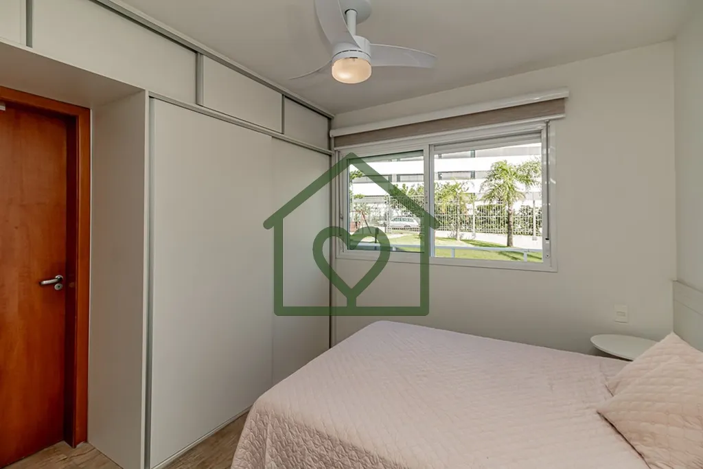 Imagem APARTAMENTO COM PÁTIO PRIVATIVO SEMIMOBILIADO 108m², 3 QUARTOS (1 SUÍTE), 2 BANHEIROS, 2 VAGAS DE...