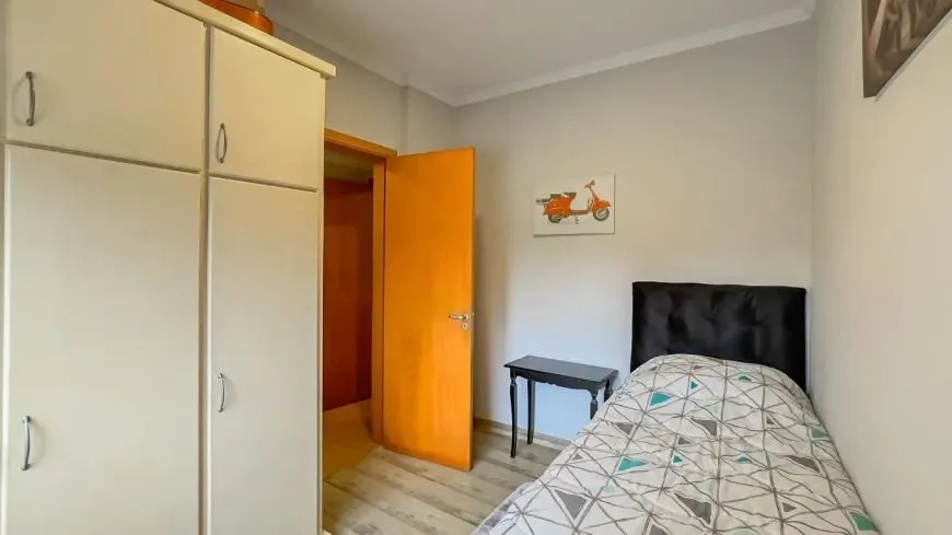 Imagem Apartamento Locado 3 Quartos sacada e churrasquira, Av. Panamericana - Lindoia