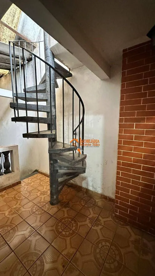 Imagem Casa à Venda com 3 Quartos, Suíte com Closet e Área Gourmet Completa