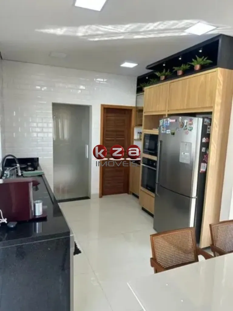 Imagem Imperdível oportunidade: Casa em condomínio à venda em Valinhos-SP, Residencial Vivenda das Pitangueiras - 3 quartos, 1 suíte, 1 sala, 2 banheiros, 4 vagas, 231m²