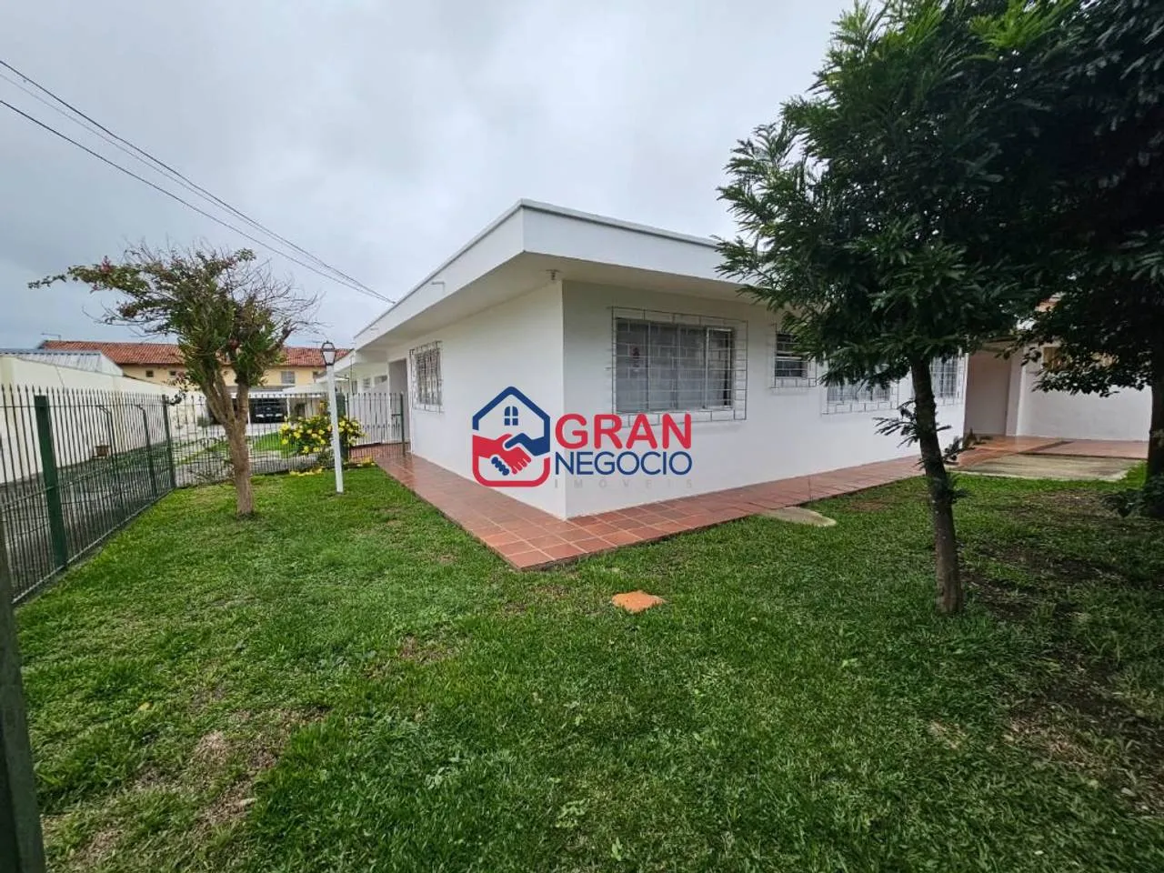Imagem Casa com 3 dormitórios à venda, 123 m² por R$ 550.000,00 - Bairro Alto - Curitiba/PR