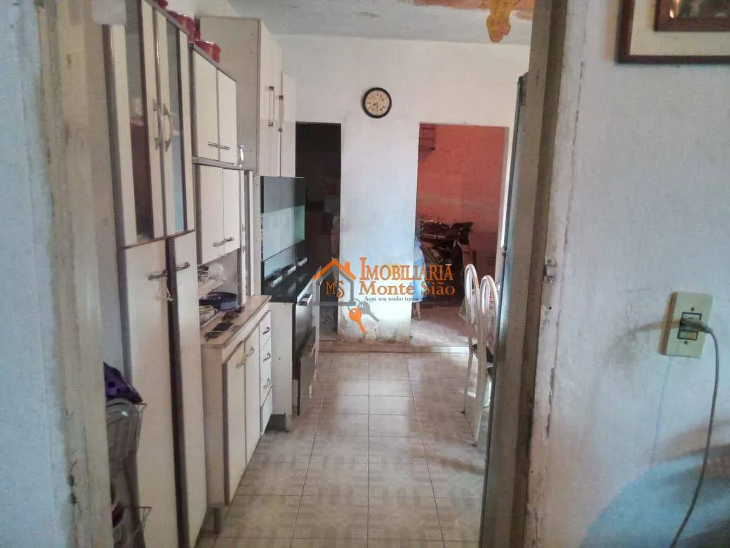 Foto do imóvel Sobrado com 6 dormitórios à venda, 200 m² por R$ 371.000,00 - Jardim São Domingos - Guarulhos/SP