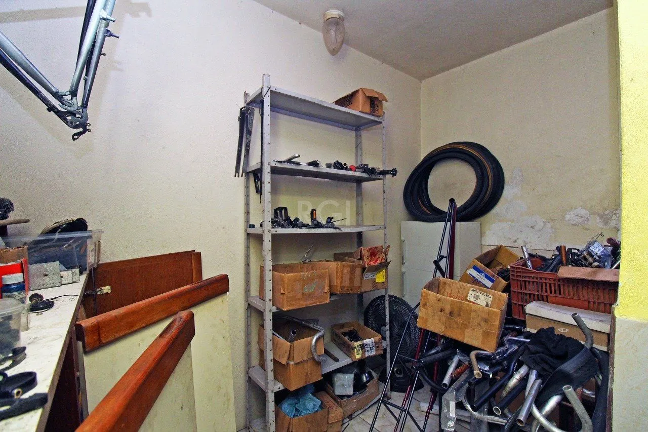 Imagem Casa para Venda - 85m², 2 dormitórios, 1 vaga - Cidade Baixa