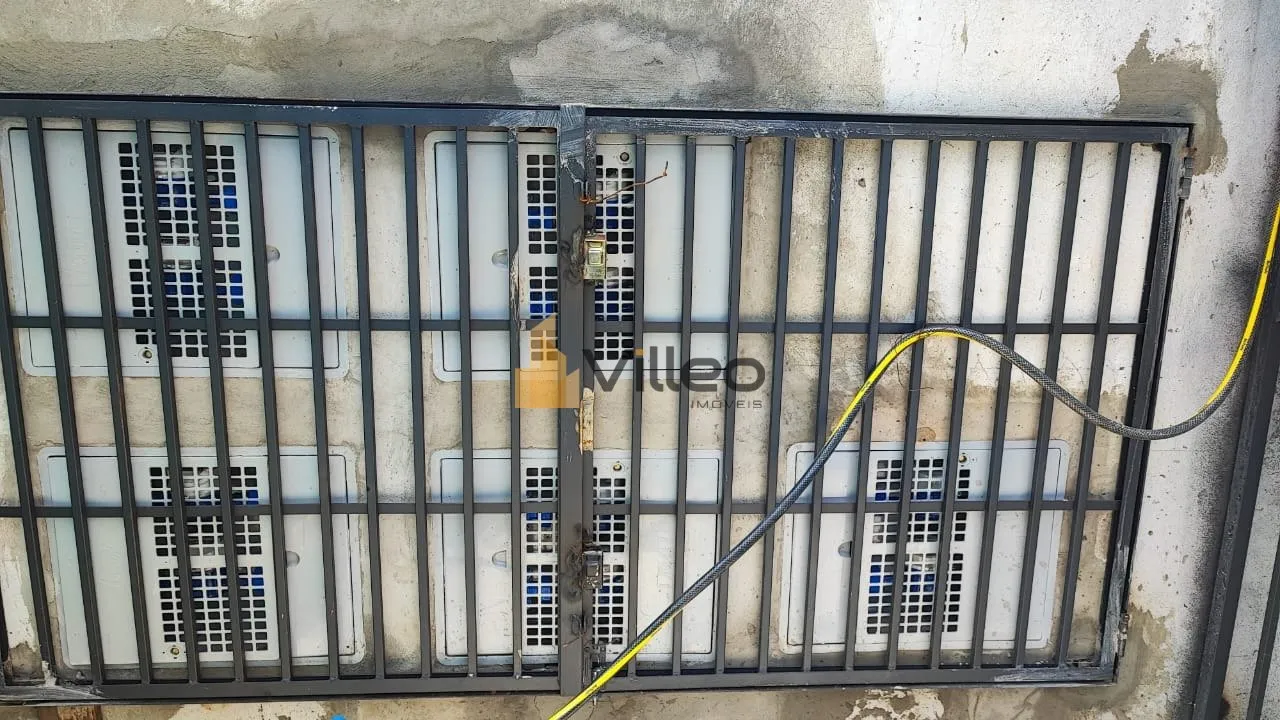 Imagem Seja para morar ou investir, esta charmosa kitnet de 30 m² oferece o equilíbrio ideal entre confor...
