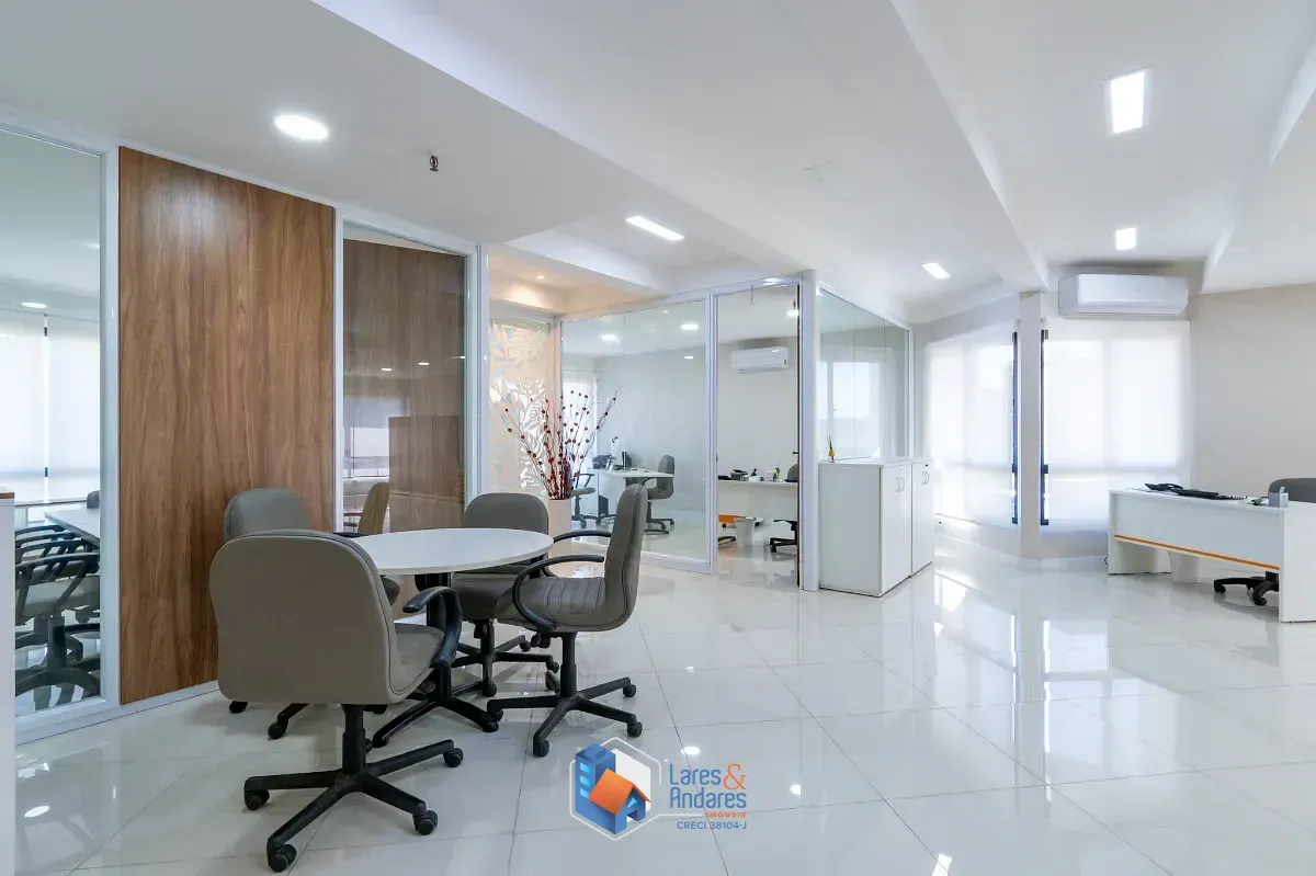 Imagem Conjunto comercial para venda em Jardim Caboré, 114m²