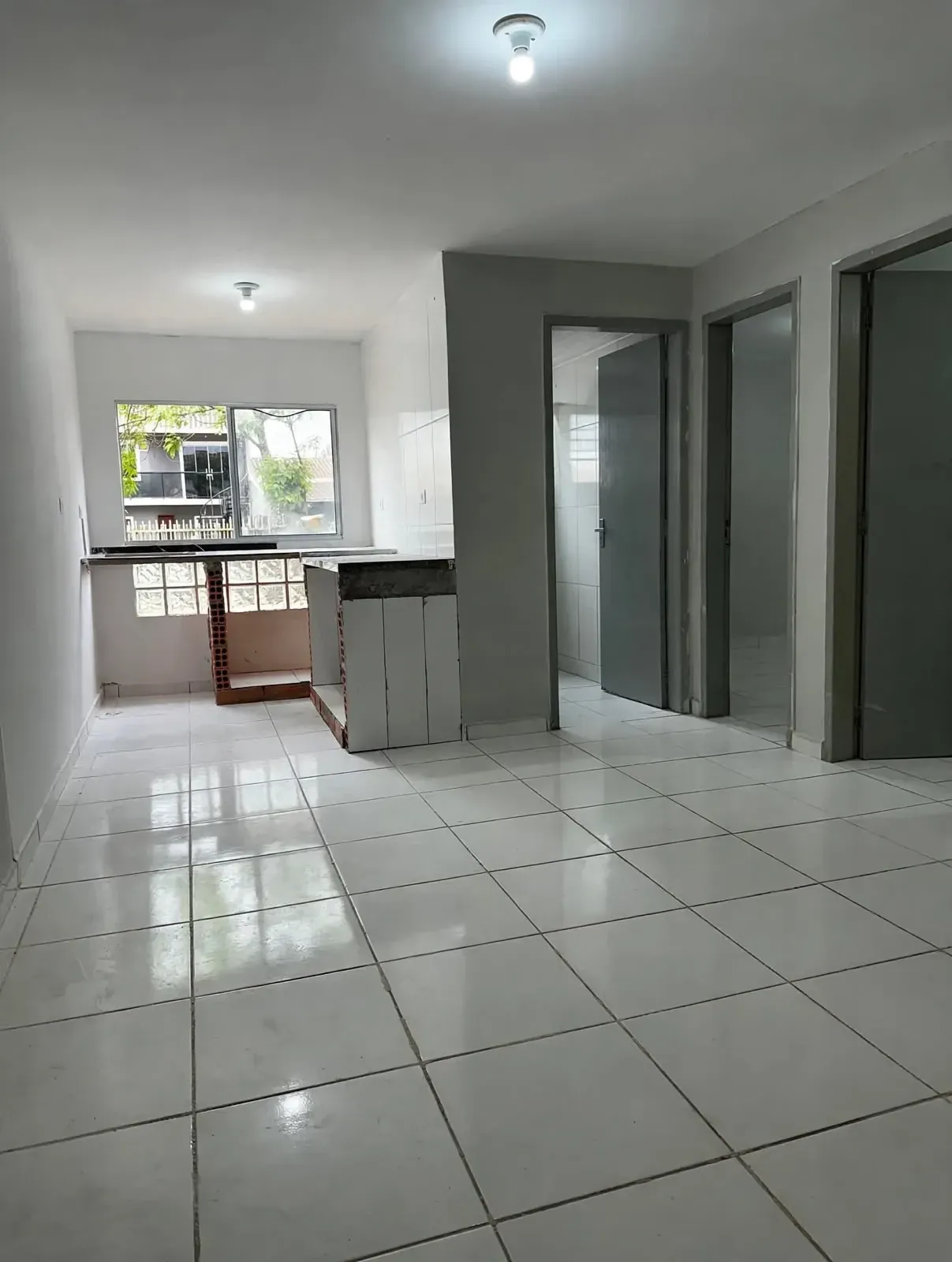 Apartamento com 2 Quartos à Venda, 40 m² em Gralha Azul, Fazenda Rio Grande - PR