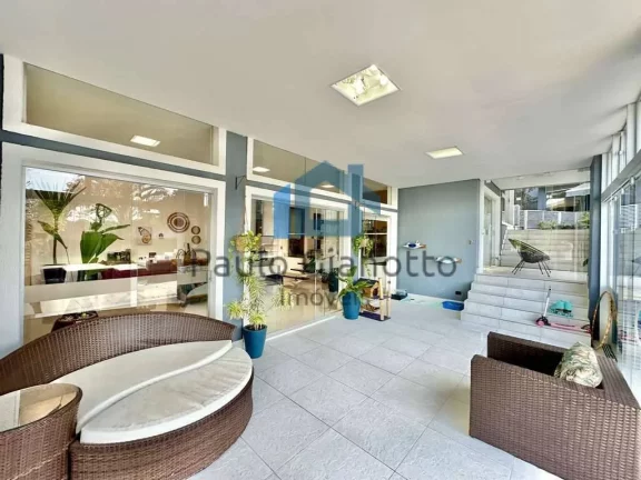 Imagem Alto Padrão com muito Luxo e Estilo na Granja Viana