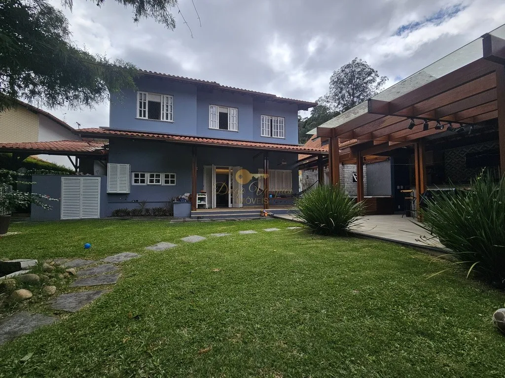 Imagem Casa em Condomínio para Venda em Teresópolis / RJ no bairro Parque do Imbui