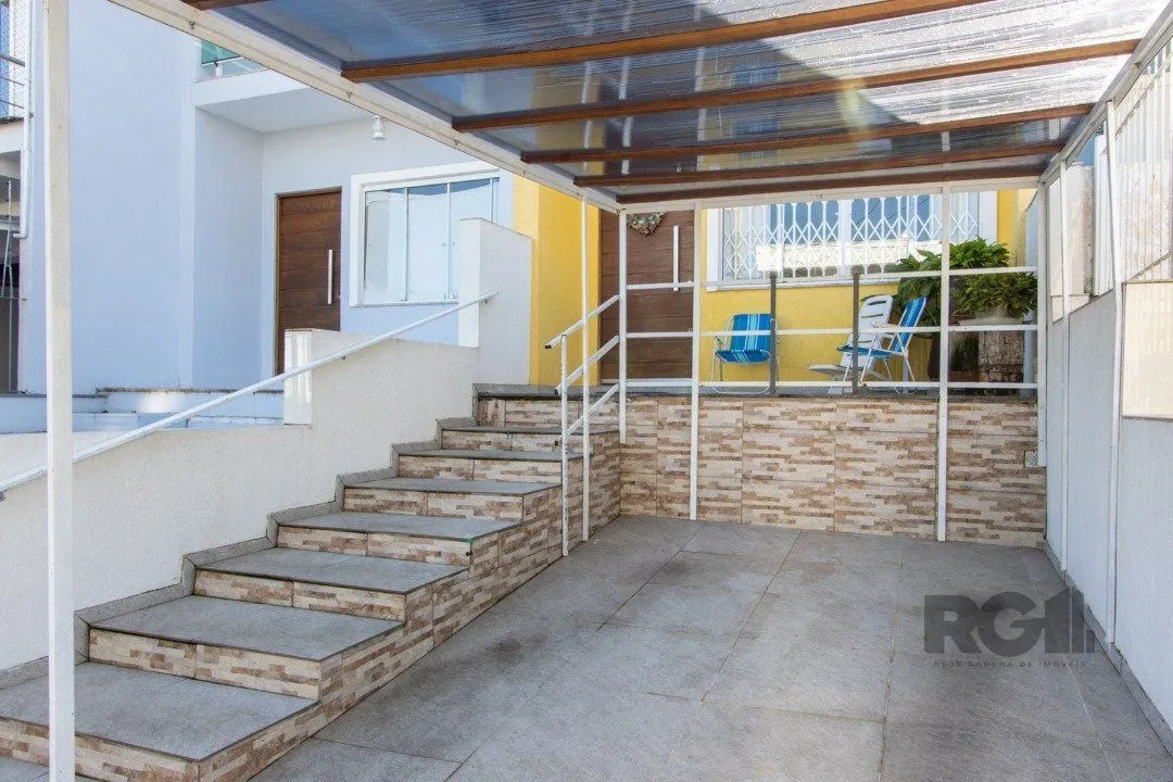 Imagem Casa para Venda - 204m², 3 quartos, 2 suites, 1 vaga - Caminhos do Sol - Guarujá