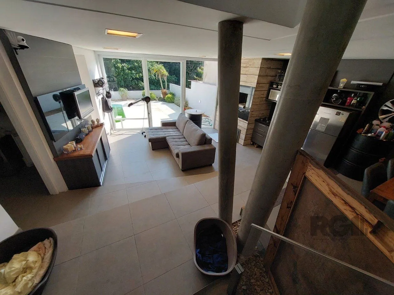 Imagem Casa para Venda - 296m², 3 dormitórios, sendo 1 suites, 3 vagas - Vila Nova, Poa