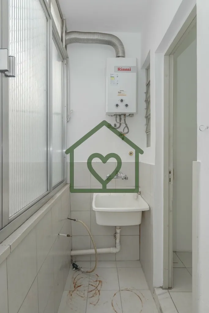 Imagem Apartamento à venda no bairro Bom Fim, em Porto Alegre, com 58m2 de área privativa, localizado em ...