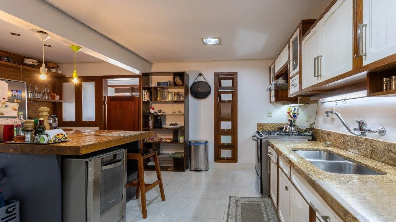 Imagem Apartamento193m² privativos, 3 dormitórios (2 suítes), 3 vagas