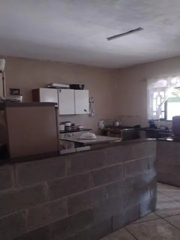 Imagem VENDA DE CASA NO TUPÃ ARUJÁ/SP, com 370m² sendo 2 casas, 03 dormitórios, sala, 02 cozinhas, 02 banheiros, área de lazer c/ churrasqueira. CONSULTE-NOS