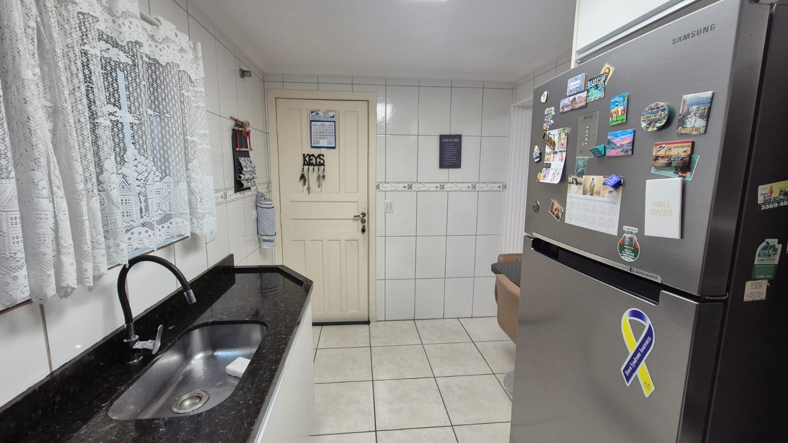 Imagem Sobrado com 3 Quartos à Venda, 177 metros em Cajuru - Curitiba