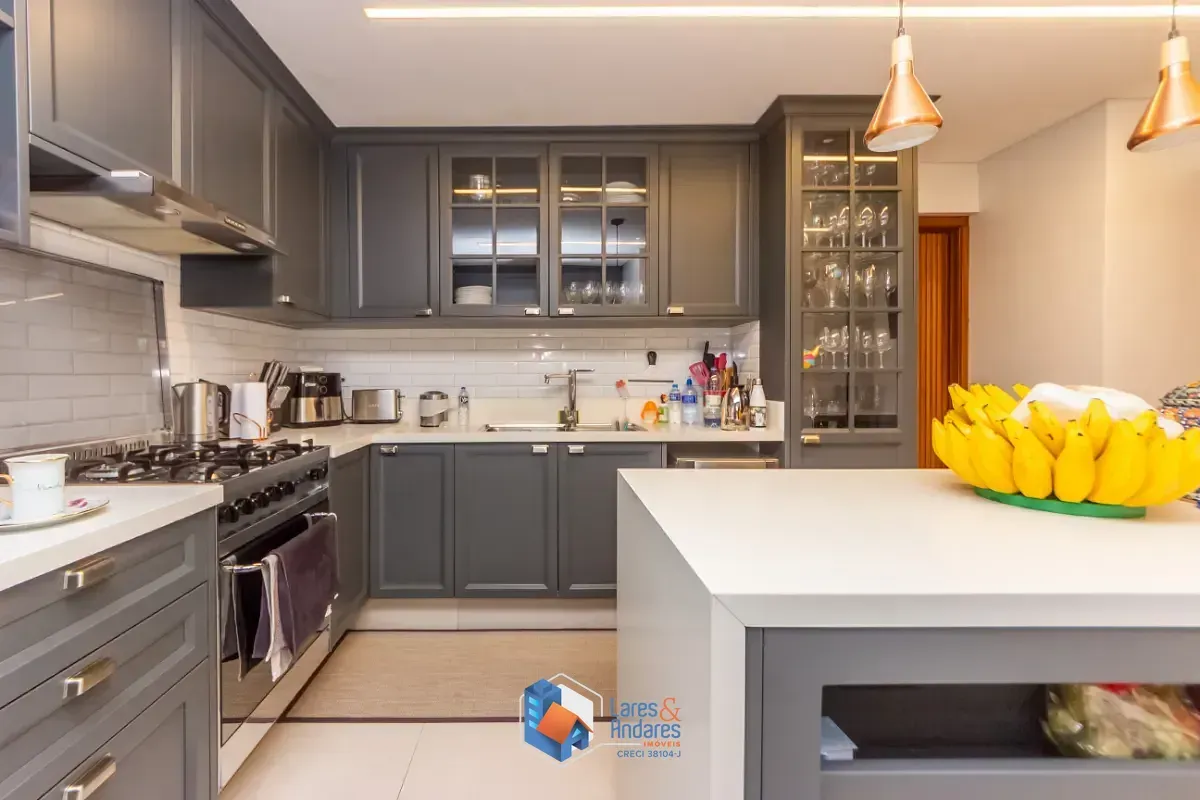 Imagem Apartamento para venda em Moema com 4 quartos, sendo 3 suítes, 162m²