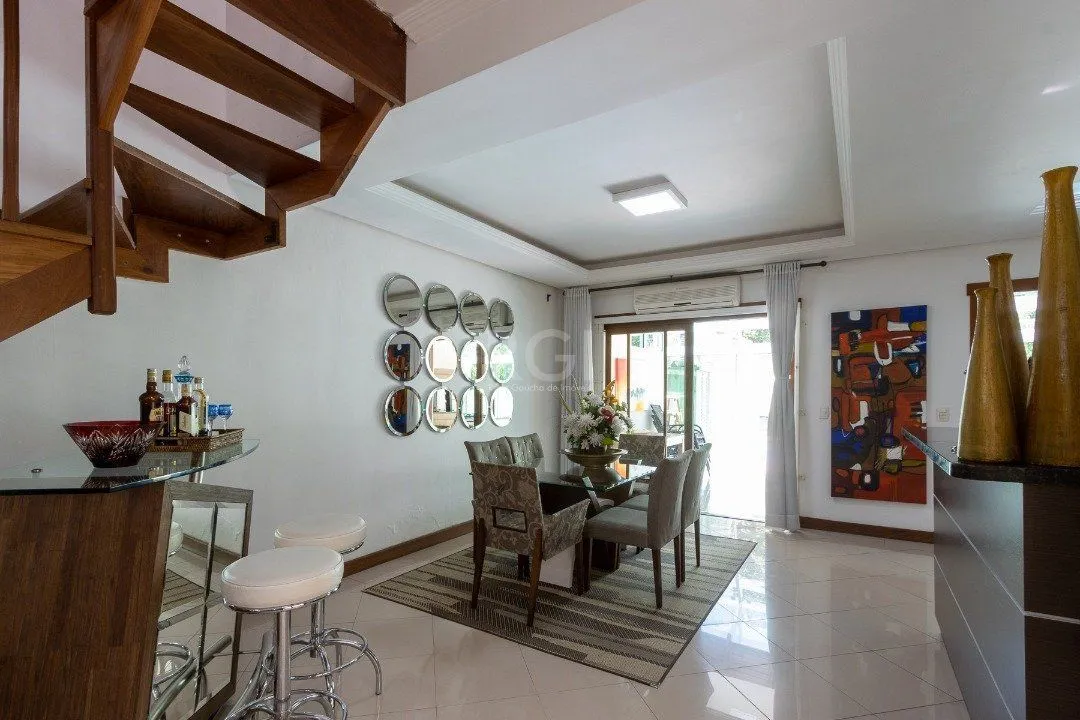 Imagem Casa para Locação/Aluguel - 222.26m², 3 dormitórios, sendo 1 suites, 3 vagas - Ipanema