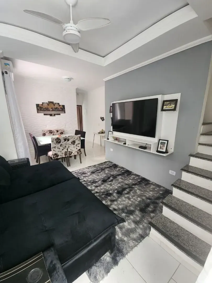 Imagem Sobrado com 3 Quartos à Venda, 140 m² em Jamaica (Praia) - Itanhaém