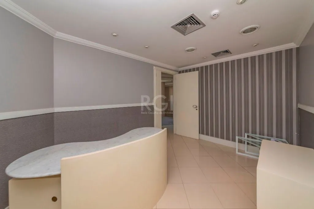 Imagem Conjunto Comercial de 129,57m2 nas Três Figueiras para comprar