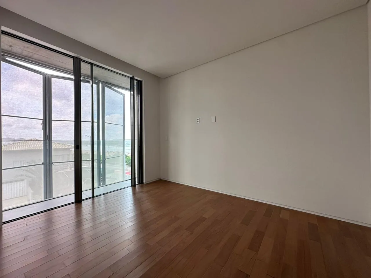 Imagem Apartamento com vista para o mar à venda com 330m2 por R$ 28.000.000,00