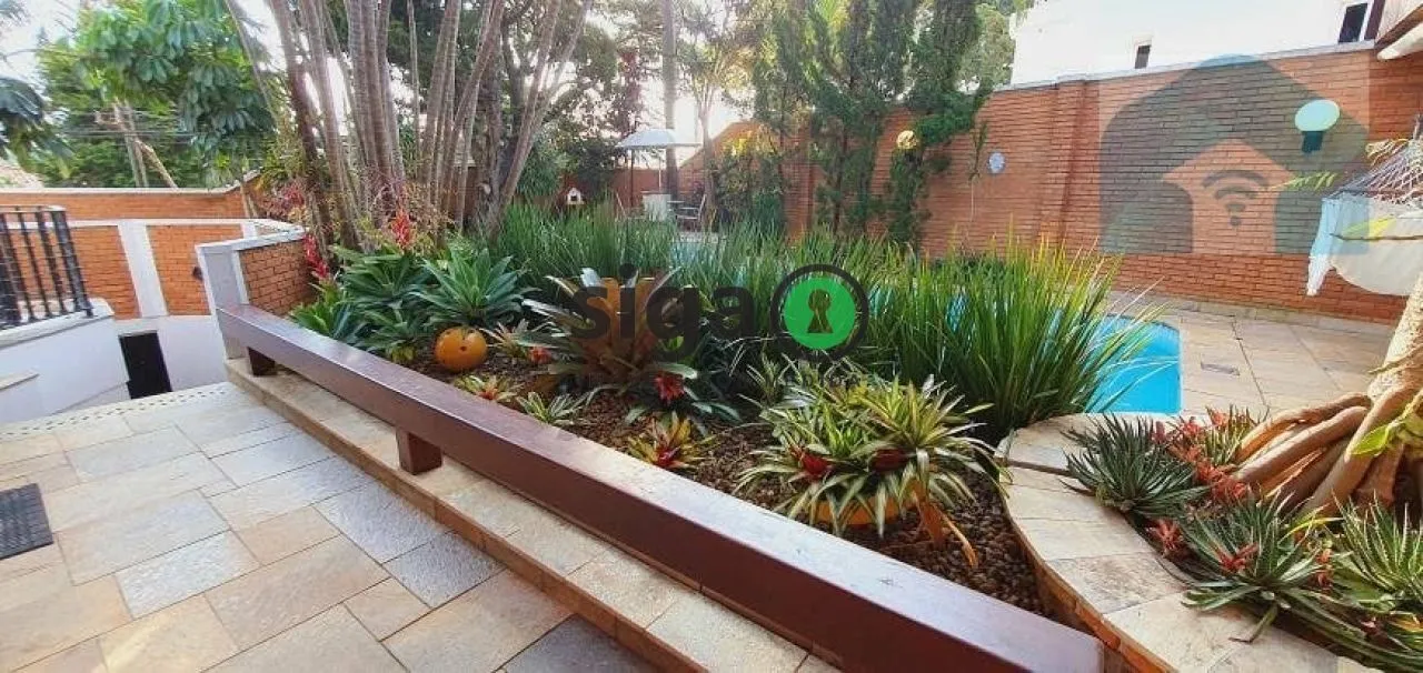 Imagem CASA À VENDA NO MORUMBI COM 5 SUÍTES, PISCINA E 5 VAGAS